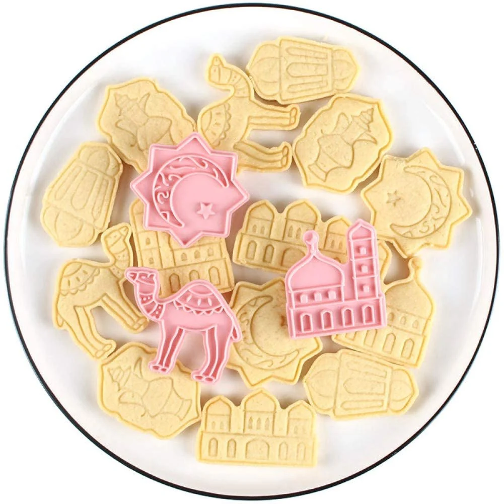 Assorted Cookie Cutters (Mosque, Camel, Moon and Star & Lanterns Design) Pink - Image 7