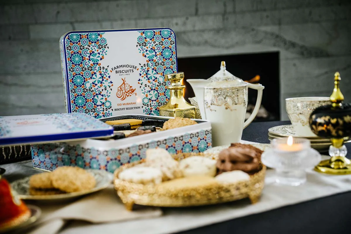 Eid Biscuit Gift Tin- Teal Mixed Assorted Selection - Image 4