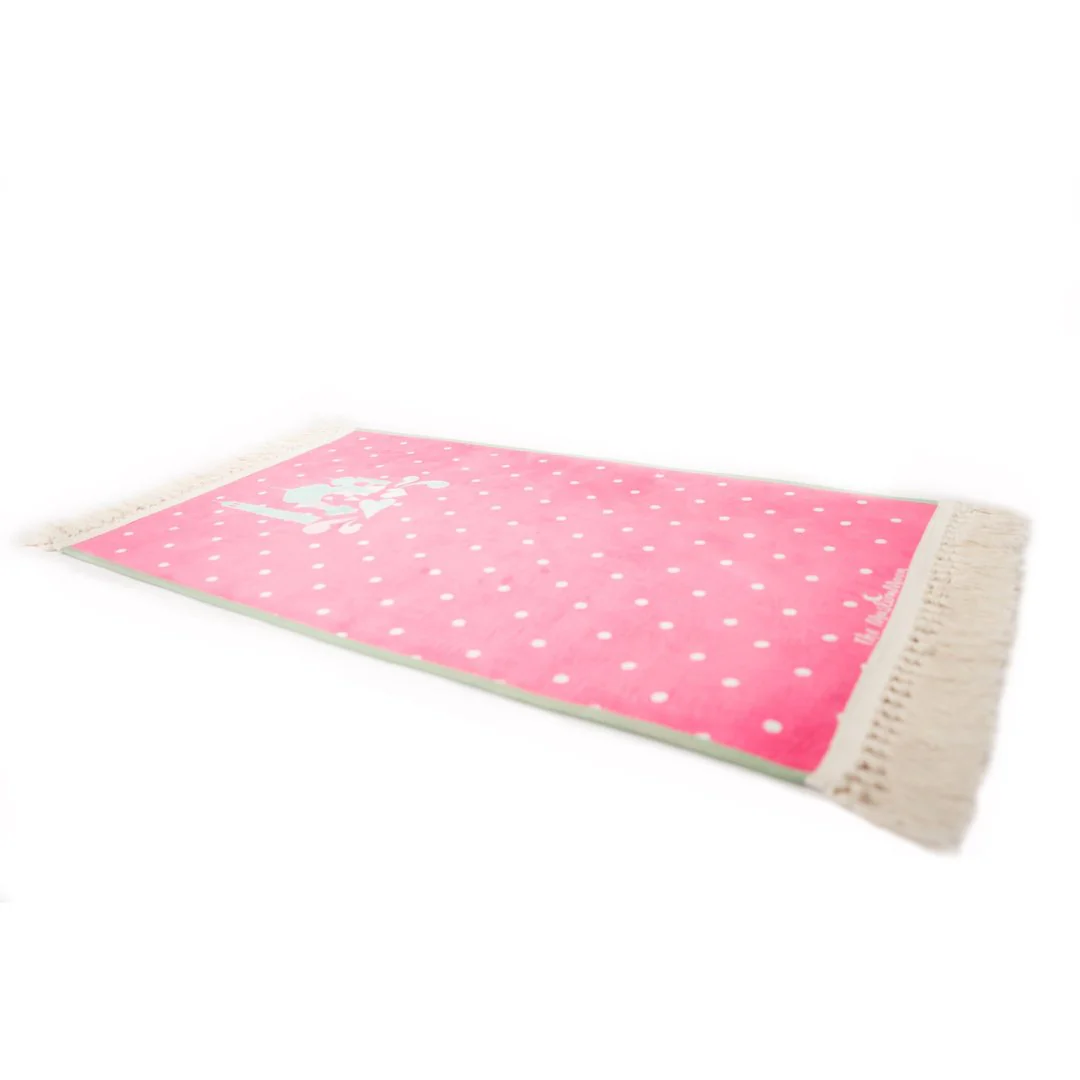 In Love With Prayer (Pink) - Salah Prayer Mat by The Muslim Moon - Image 4