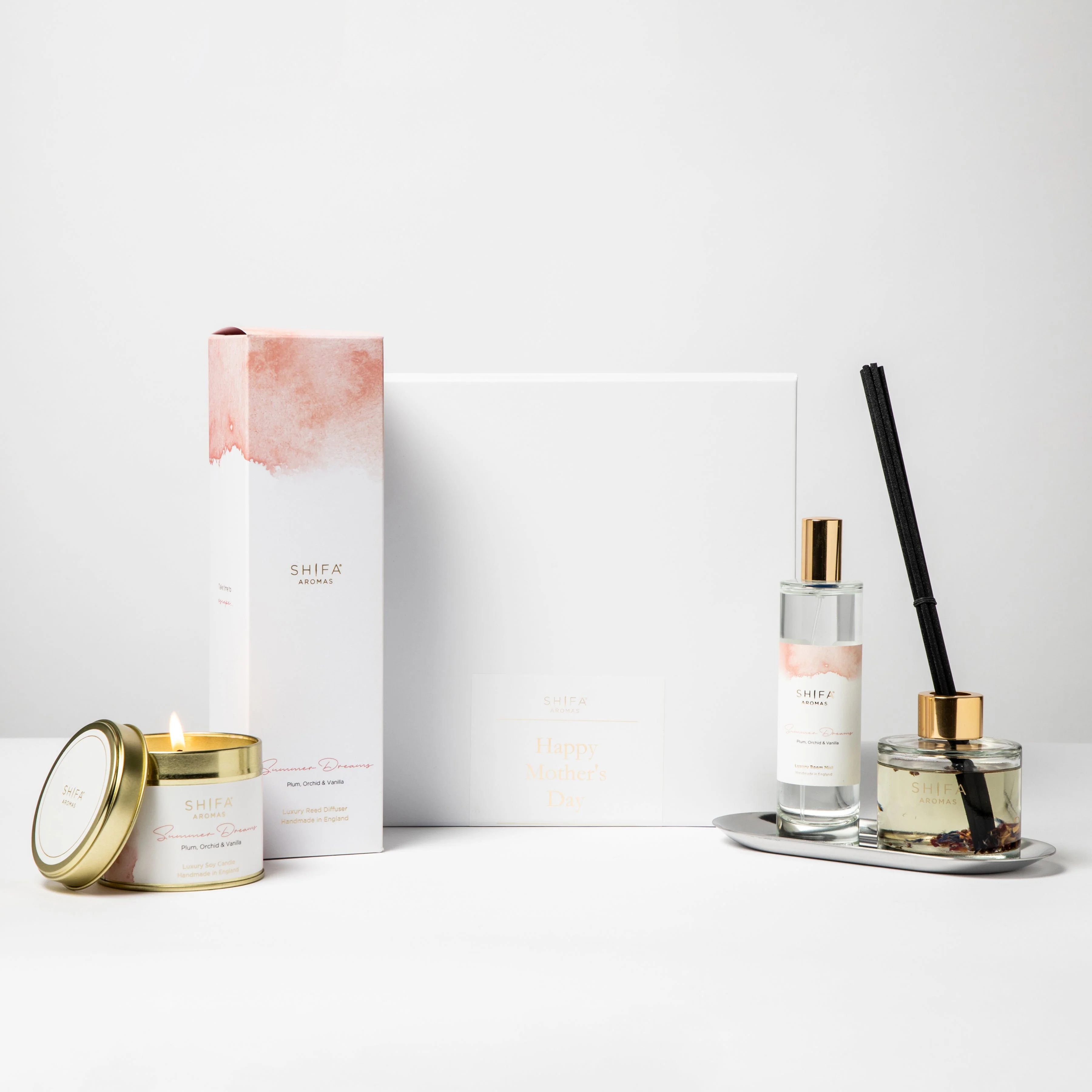 Personalised Luxury Hamper | Summer Dreams Fragrance | Shifa Aromas - Image 2