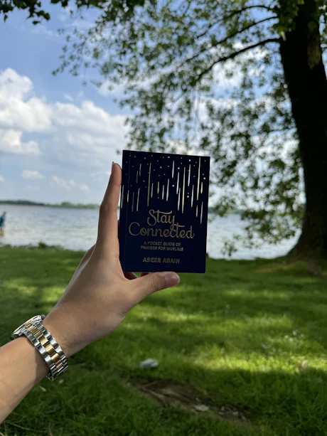 Stay Connected: A Pocket Guide Of Prayers For Muslims - Image 2