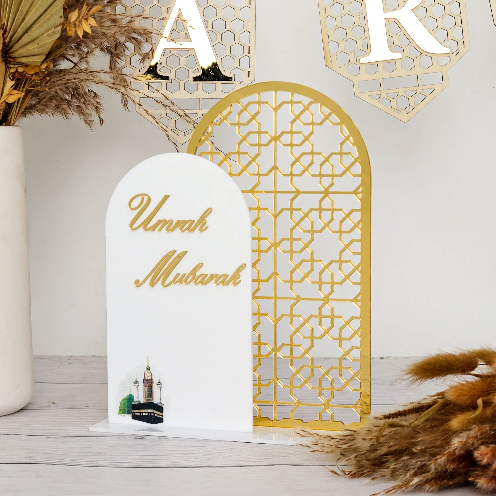 White & Gold "Umrah Mubarak" Decorative Tabletop Sign